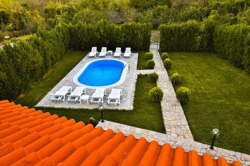 Guest House Beniart Vetrintsi Exterior foto